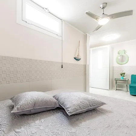 Island Village With Panoramic View *