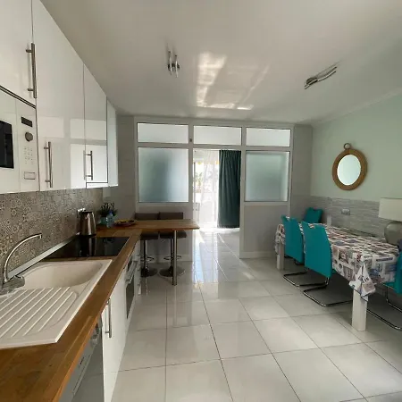 Island Village With Panoramic View Apartament